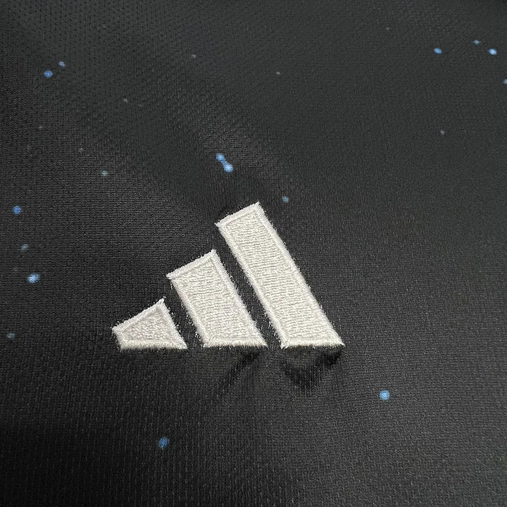 Real Madrid maillot foot concept 2024 2025 Maison To Sport