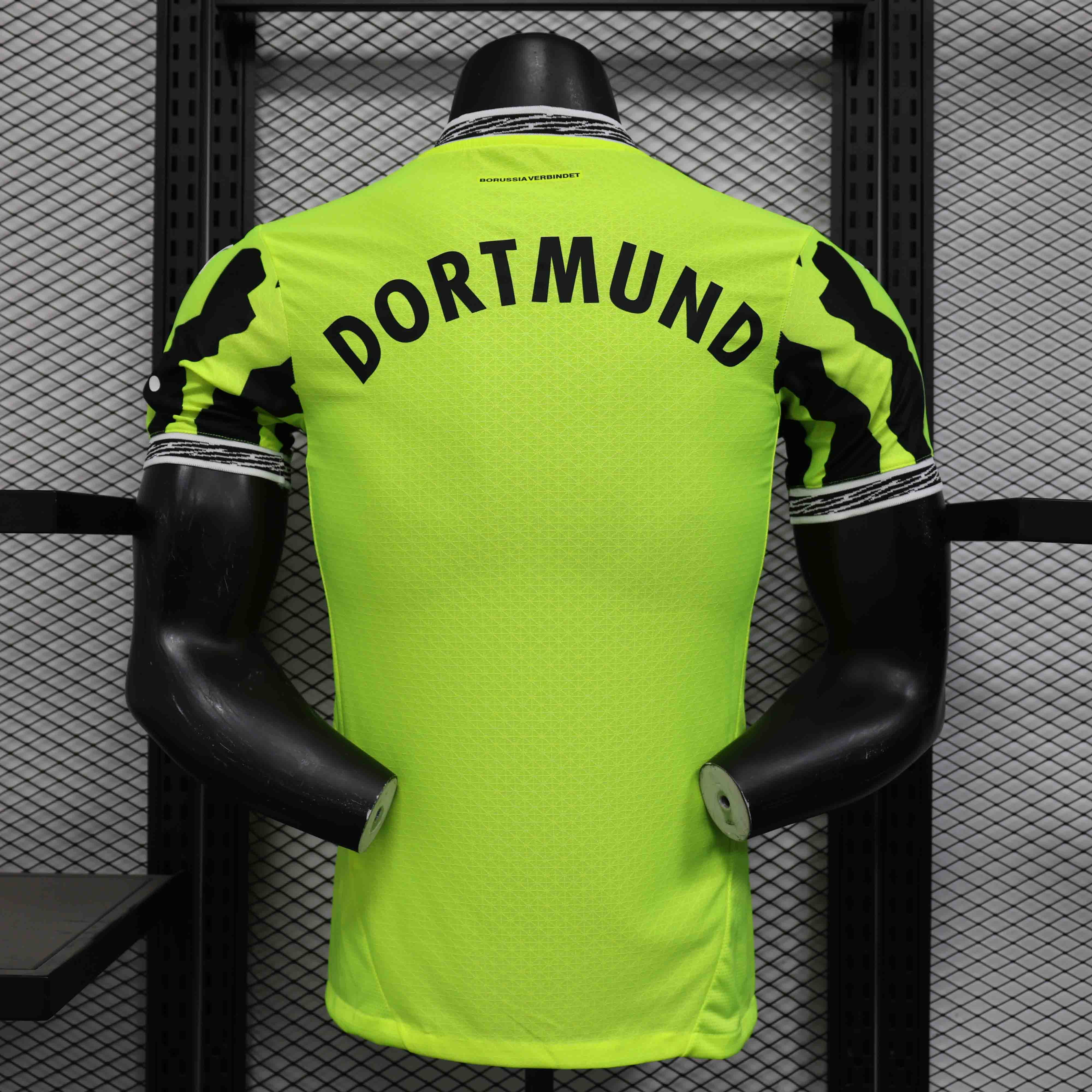 Maillot 25-26 Dortmund concept Maison To Sport