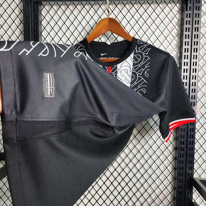 Maillot Angleterre foot concept 2024 2025 Burbery Maison To Sport