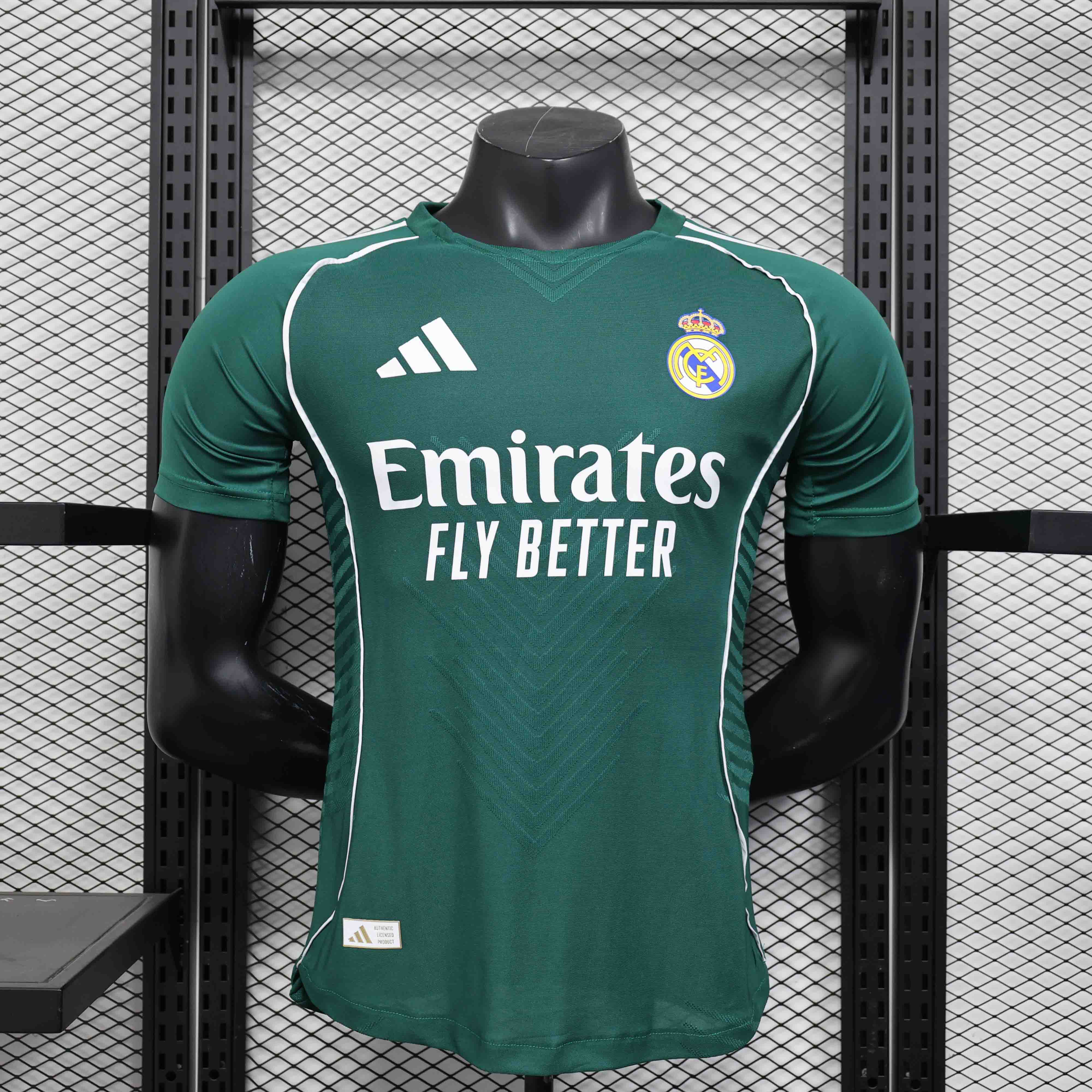 Maillot Real Madrid concept 2025-26 Maison To Sport
