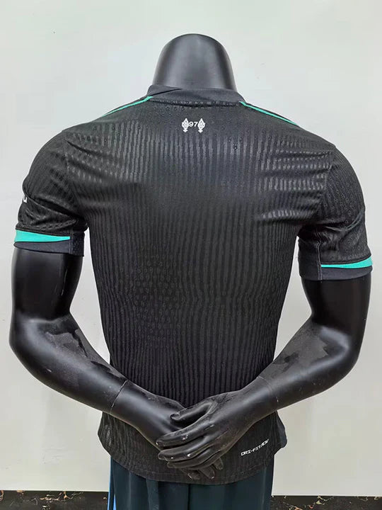 Maillot Liverpool saison 2023-2024 extérieur version player totalement noir Maison To Sport