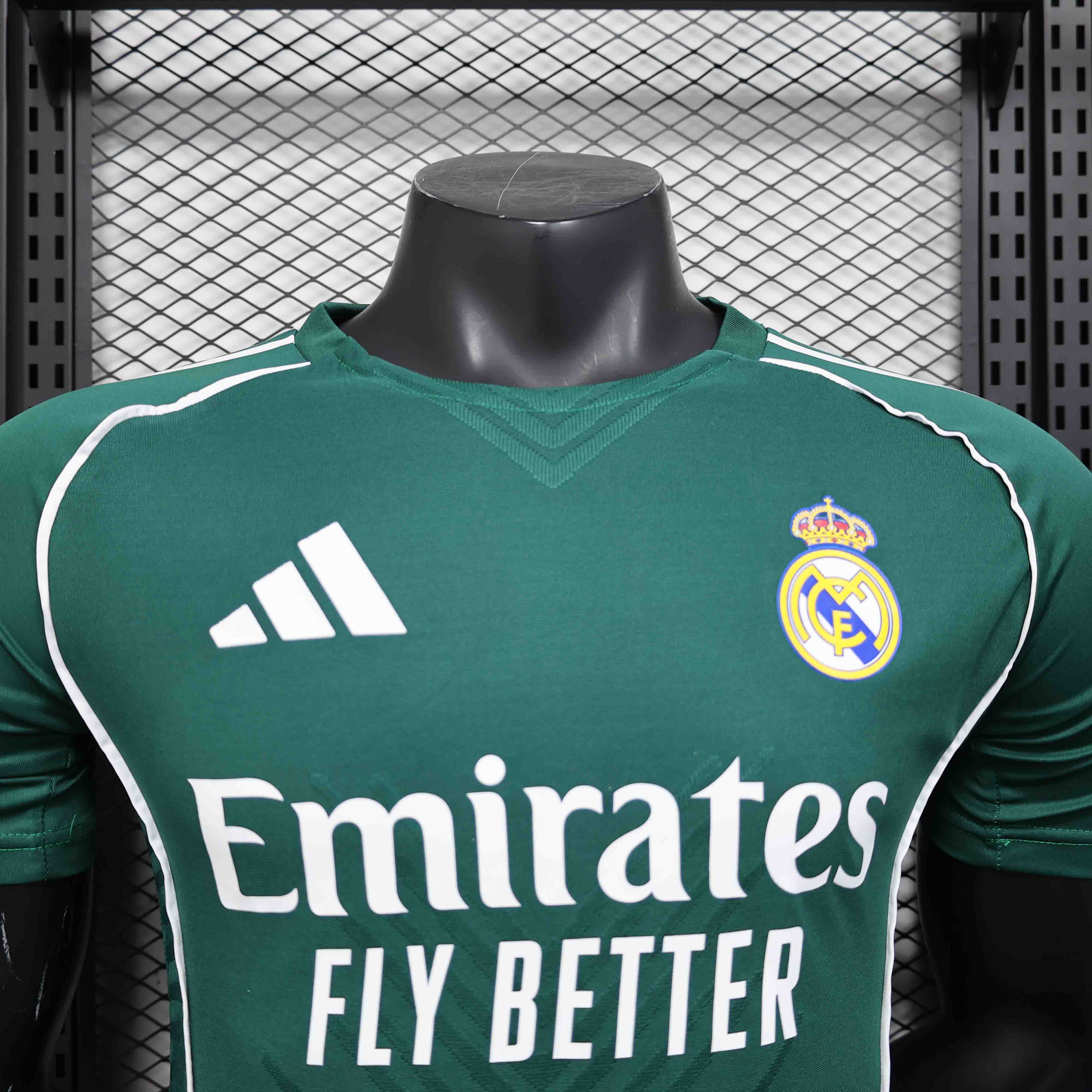 Maillot Real Madrid concept 2025-26 Maison To Sport