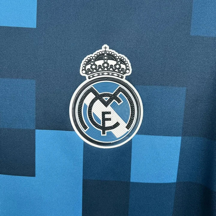 Real Madrid maillot foot 2017 2018 retro Maison To Sport
