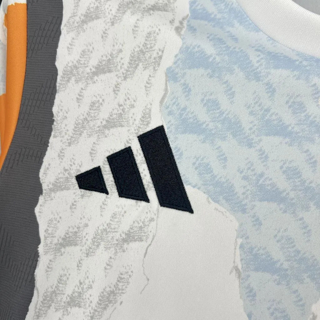 Maillot 24-25 Real Madrid Maison To Sport