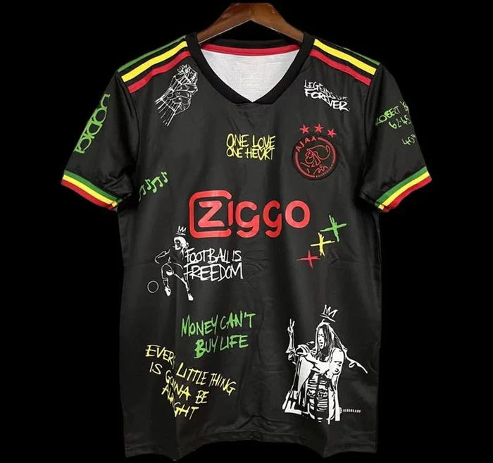 Maillot Ajax saison 2022-2023 édition spéciale One Love Maison To Sport