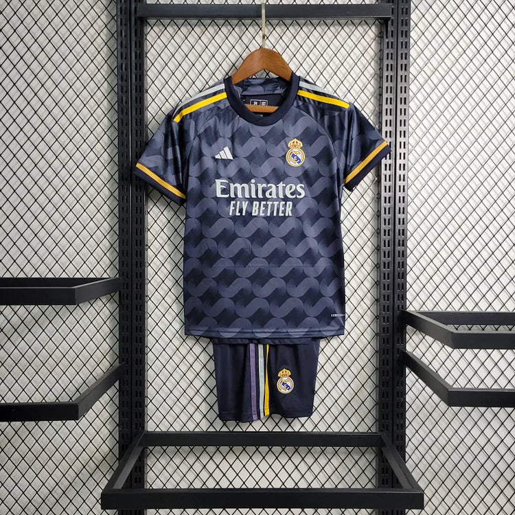 KIT ENFANT REAL MADRID EXTÉRIEUR Maison To Sport