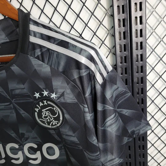Maillot Ajax saison 2023-2024 édition third noir Maison To Sport