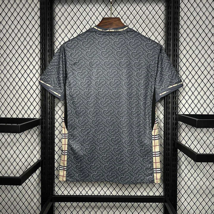 Maillot Angleterre foot concept Burberry 2024 2025 Maison To Sport